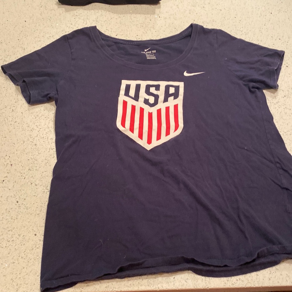 Womens USA soccer Nike T-Shirt | Size M womens